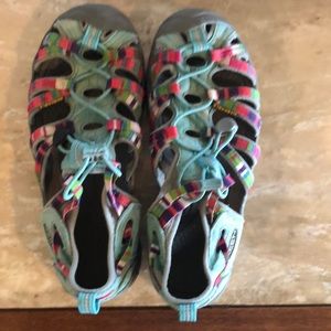 Keen Water Hiking Sandals. Size Runs big.